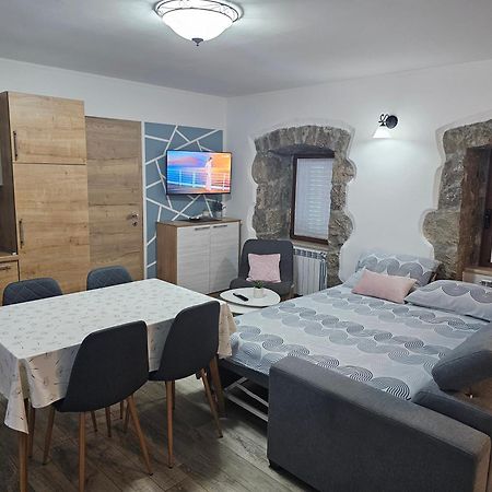Villa Kos Lupoglav  Экстерьер фото