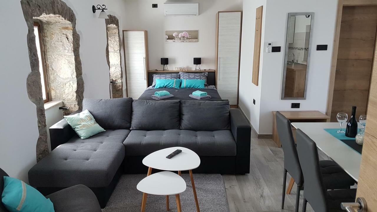 Villa Kos Lupoglav  Экстерьер фото