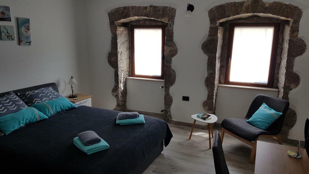 Villa Kos Lupoglav  Экстерьер фото