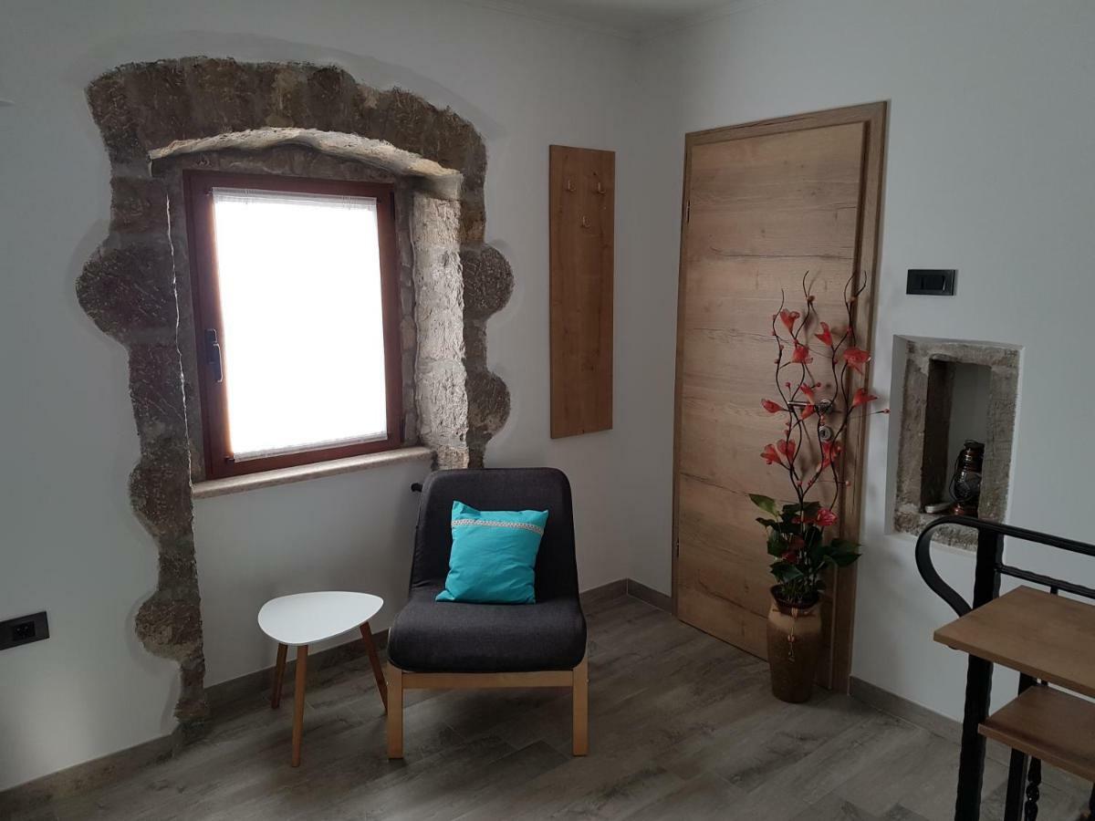 Villa Kos Lupoglav  Экстерьер фото